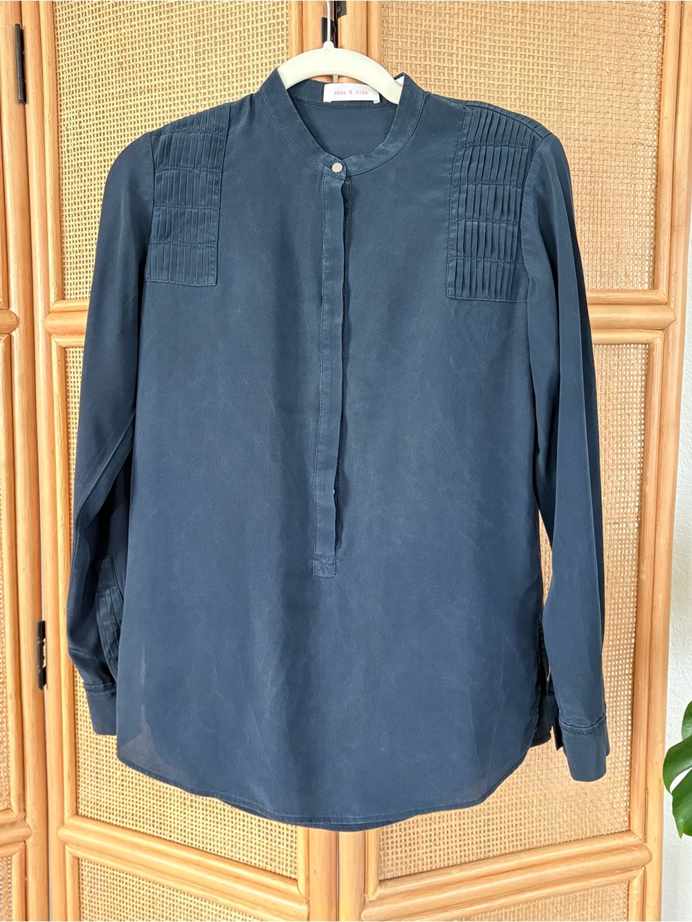 Sass and bide Silk 100% Pleated Detail Popover Blouse in Navy Sz:US2| Fall, Chic